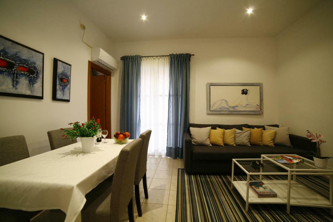 Victoria De Alba House Appartement Málaga Buitenkant foto